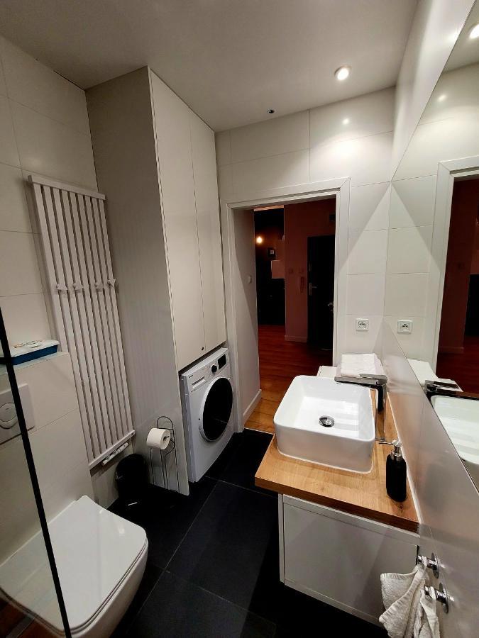 Apartament By The Way Διαμέρισμα Βρότσλαβ Εξωτερικό φωτογραφία